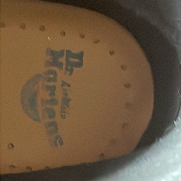 Dr Martens Women's Purple Patent Leather Boots. Excellent Condition. Size 6. - Picture 15 of 15